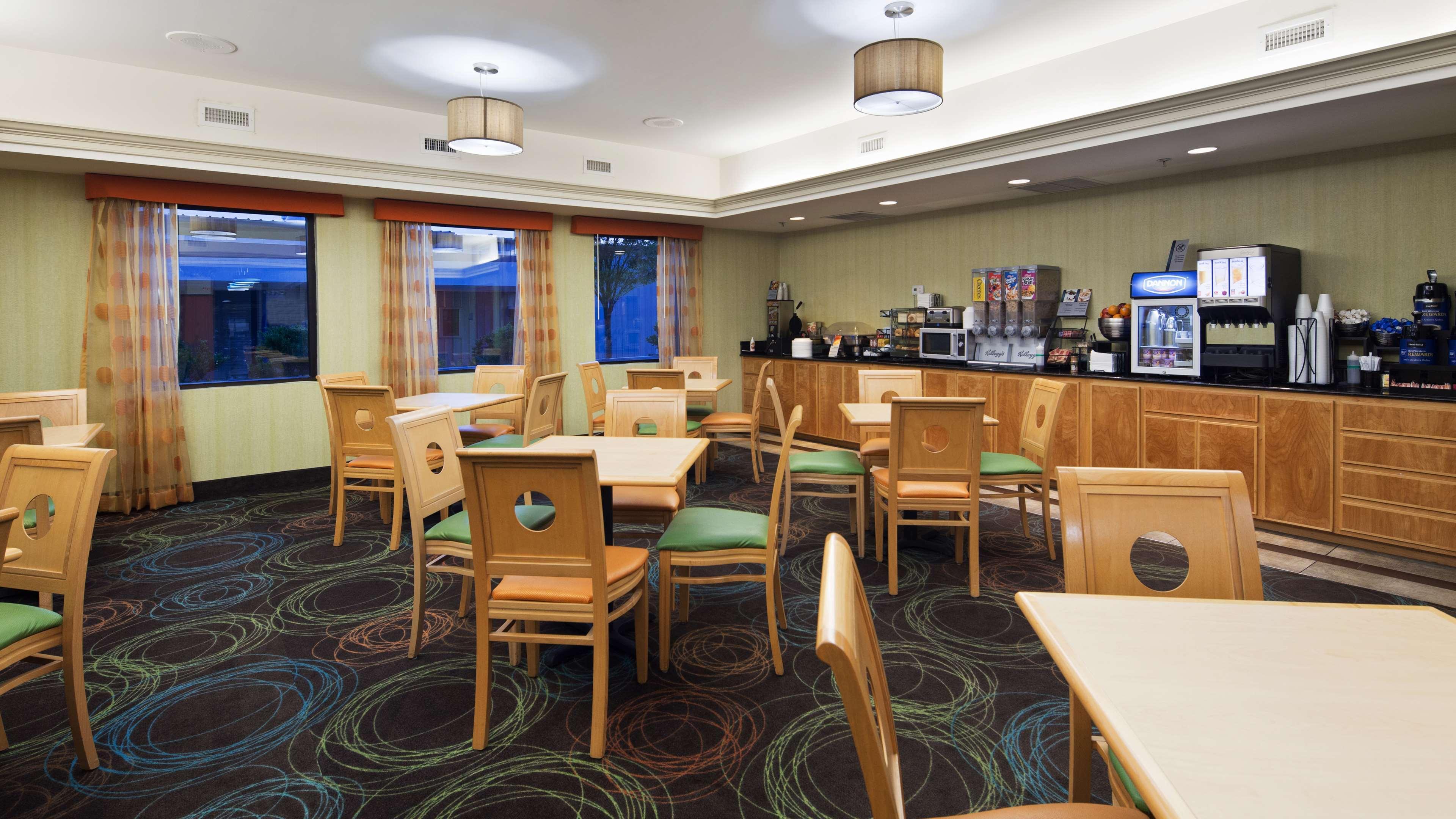 Best Western Plus Glen Allen Inn Eksteriør billede
